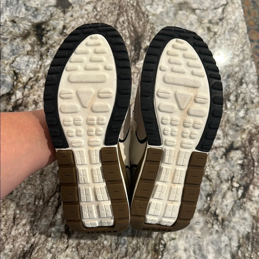 RBX Cream and Black Chunky Sneakers - Picture 3 of 4